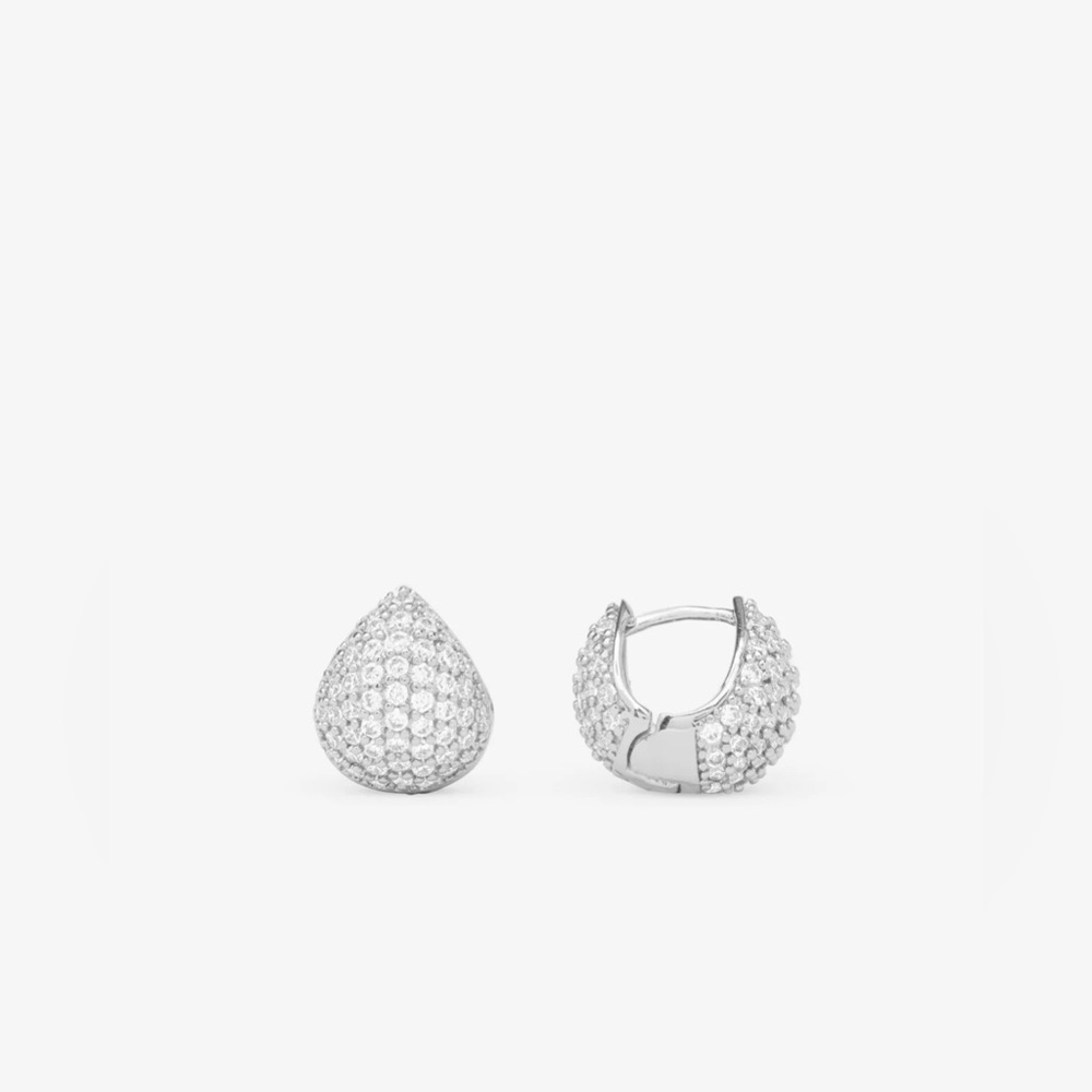Lil' Norah Pave Earrings
Silver|White Diamondettes
Original price$75.00